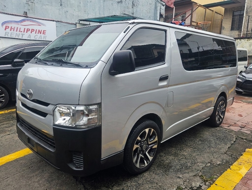 2027 Toyota Commuter DeContent